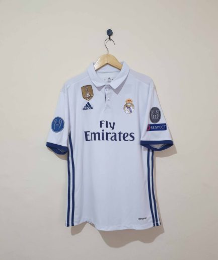 Real Madrid Home Retro Jersey 2016 2017 Replica