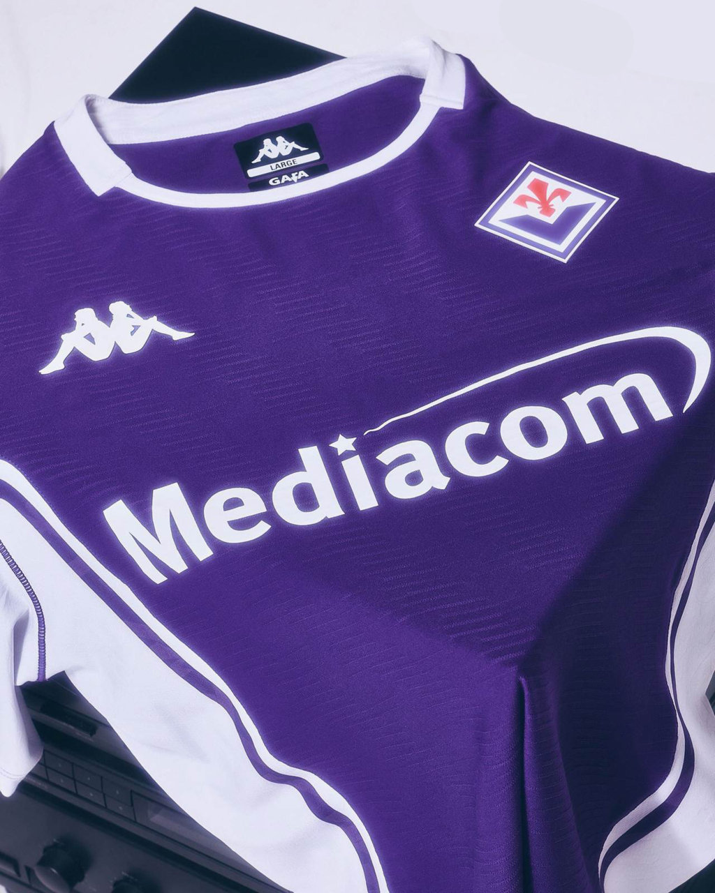 fiorentina-25-26-home-kit (25) (FILEminimizer)
